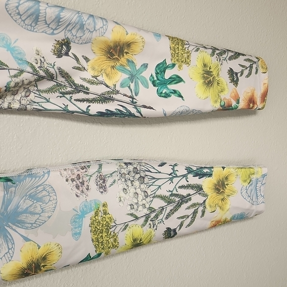 Playground Botanical Printed Athletic Leggings - Picture 6 of 9